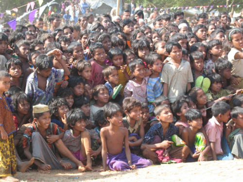 © Rima Abdul Malak - Clowns Sans Frontières - Bengladesh - 2004