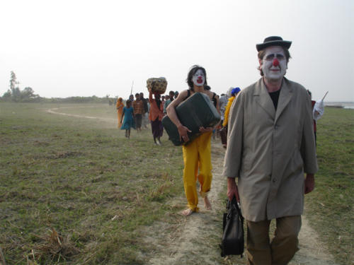 © Rima Abdul Malak - Clowns Sans Frontières - Bengladesh - 2004