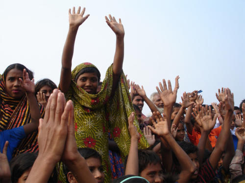 © Rima Abdul Malak - Clowns Sans Frontières - Bengladesh - 2004