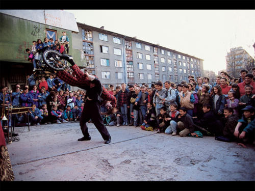 © Malik-Nahassia - Clowns Sans Frontières - Bosnie - 1995