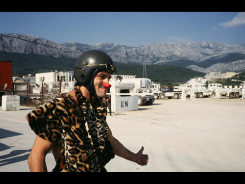 © Malik Nahassia - Clowns Sans Frontières - Croatie - 1994
