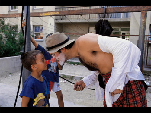 © Malik Nahassia - Clowns Sans Frontières - Croatie - 1994