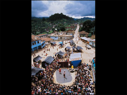 © Malik-Nahassia - Clowns Sans Frontières - Guatemala - 1995