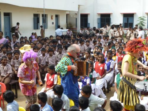 © Clowns Sans Frontières - Inde - 2012