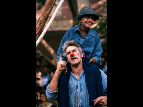 © Eric Caro - Clowns Sans Frontières - Inde - 2004