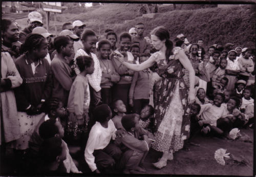 © Pierre Men - Clowns Sans Frontières - Madagascar - 2004