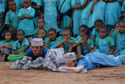 © Pierrot Men - Clowns Sans Frontières - Madagascar - 2006