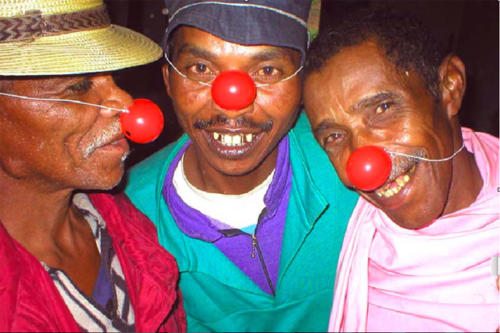 Clowns Sans Frontières © Frère Claude - Madagascar 2003