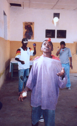 © Clowns Sans Frontières - Madagascar - 2001