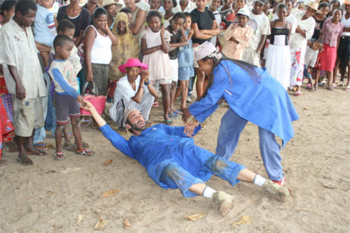 © Clowns Sans Frontières - Madagascar - 2007