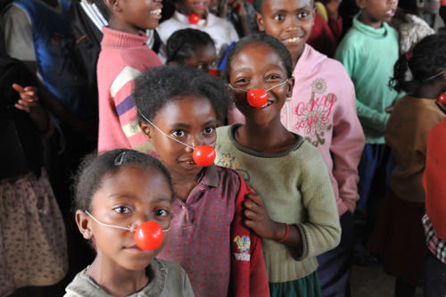 © Pierrot Men - Clowns Sans Frontières - Madagascar - 2007