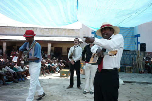 Clowns Sans Frontières © Pierrot Men - Madagascar 2013