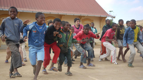 © Stephane Bou- Clowns Sans Frontières - Madagascar - 2014