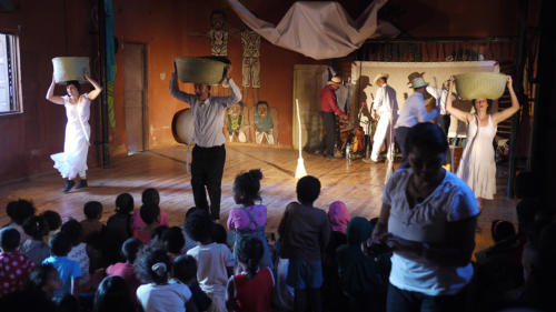 © Stephane Bou- Clowns Sans Frontières - Madagascar - 2014