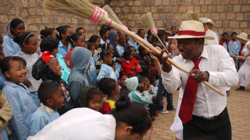 © Stephane Bou- Clowns Sans Frontières - Madagascar - 2014