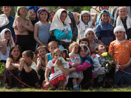 © Christophe Raynaud de Lage - Clowns Sans Frontières - Moldavie - 2004 