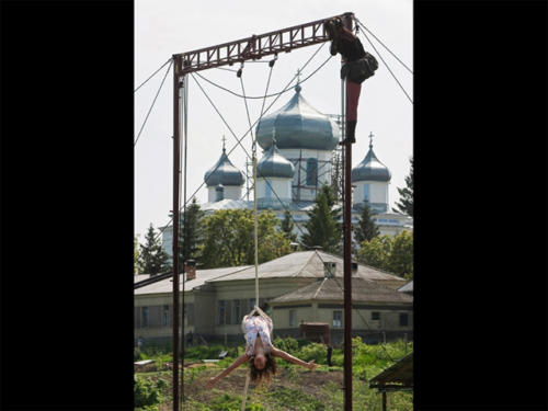 © Christophe Raynaud de Lage - Clowns Sans Frontières - Moldavie - 2004 