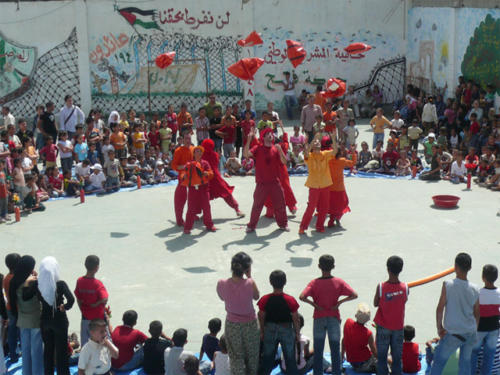 © Rima Abdul Malak - Clowns Sans Frontières - Palestine - 2007