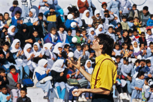 © Malik Nahassia - Clowns Sans Frontières - Palestine - 1994