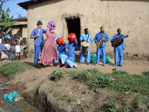 © Georges Matichard - Clowns Sans Frontières - Rwanda - 2004